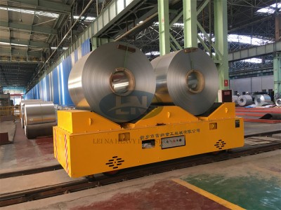 Carro trasferimento ferroviario a bassa tensione