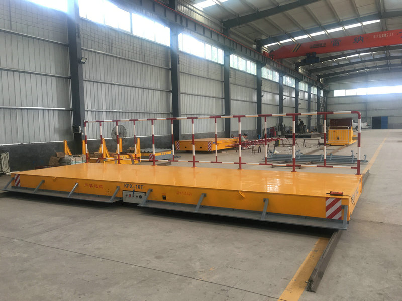 Carro trasferimento ferroviario di attrezzature