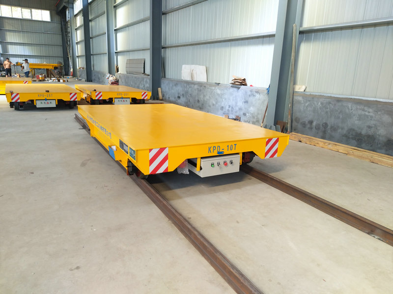 Corsa di trasferimento ferroviario a bassa tensione
