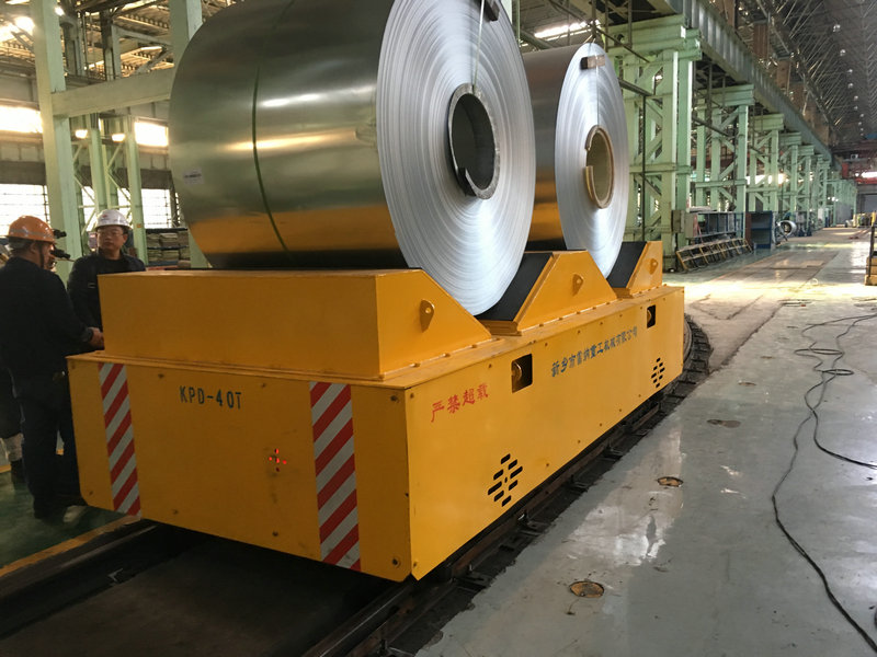 Acciaio impianto ferroviario trasferimento carrello alimentato